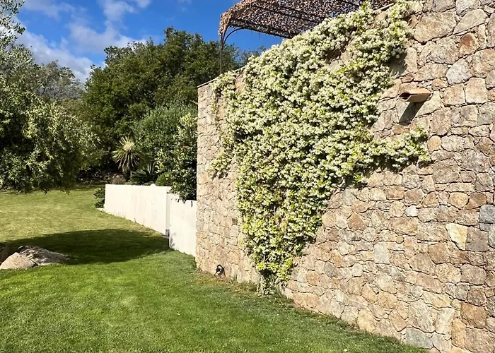 Recente Avec Piscine Proche L'ile Rousse *