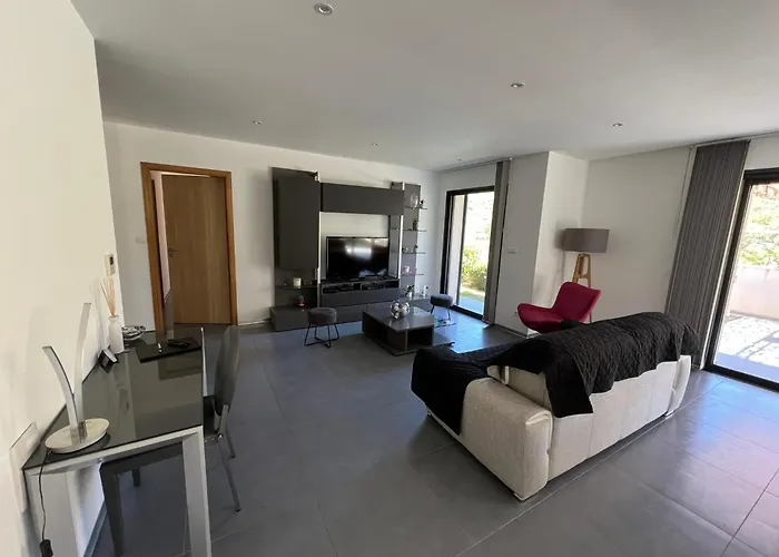 Villa Recente Avec Piscine Proche L'ile Rousse *