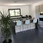 Recente Avec Piscine Proche L'ile Rousse 别墅