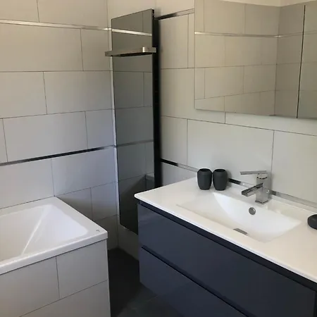 Recente Avec Piscine Proche L'ile Rousse