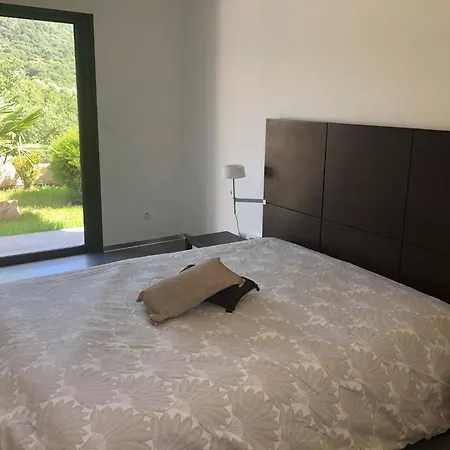 Recente Avec Piscine Proche L'ile Rousse Villa Ville-di-Paraso