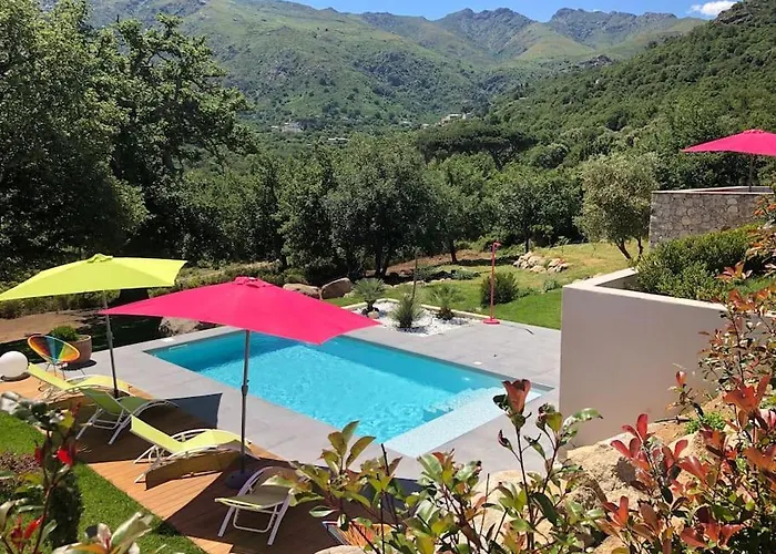 Recente Avec Piscine Proche L'ile Rousse 빌라 *