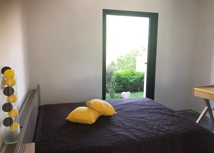 Recente Avec Piscine Proche L'ile Rousse 빌라