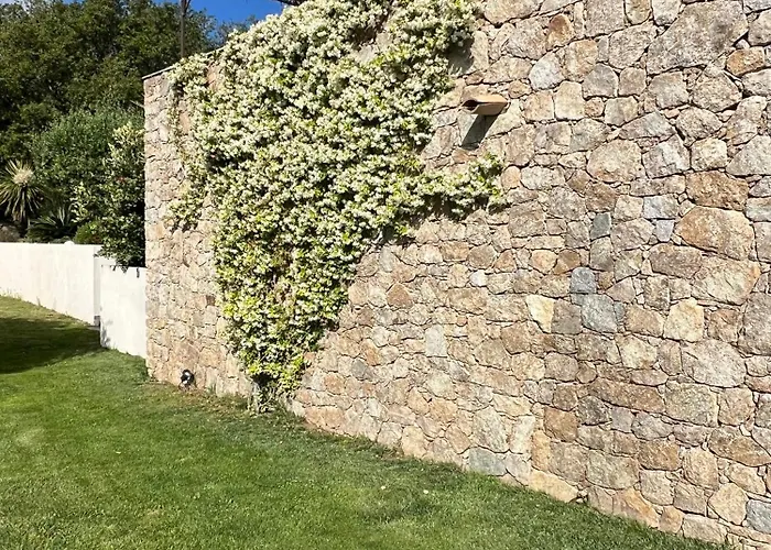 Recente Avec Piscine Proche L'ile Rousse 빌라 Ville-di-Paraso