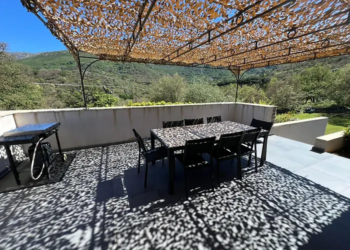 Recente Avec Piscine Proche L'ile Rousse Villa