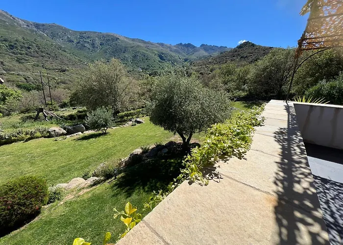 Recente Avec Piscine Proche L'ile Rousse 빌라 *