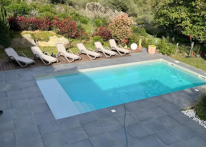 Villa Recente Avec Piscine Proche L'ile Rousse *