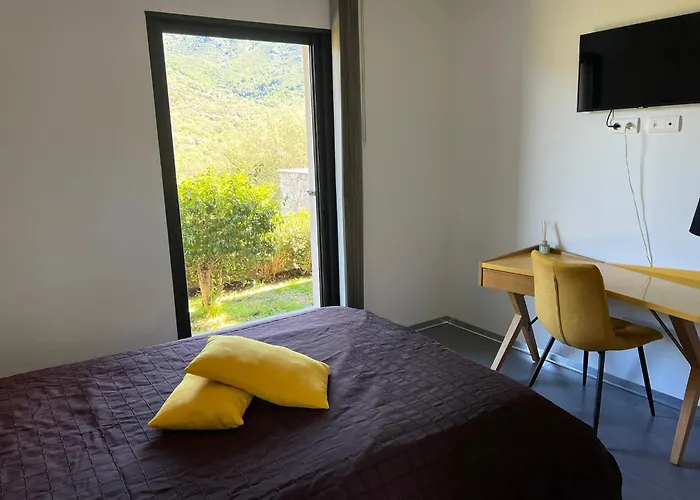 Recente Avec Piscine Proche L'ile Rousse 빌라