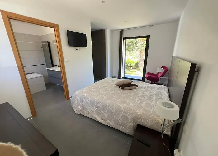 Villa Recente Avec Piscine Proche L'ile Rousse *